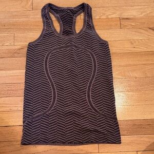 Lululemon Athletica workout tank top